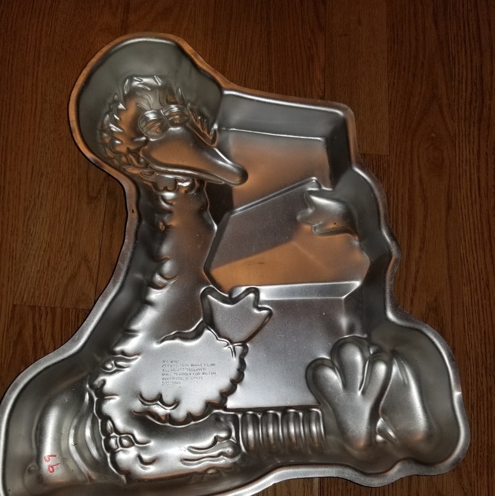 Wilton Cake Pan - Picture 2 of 3